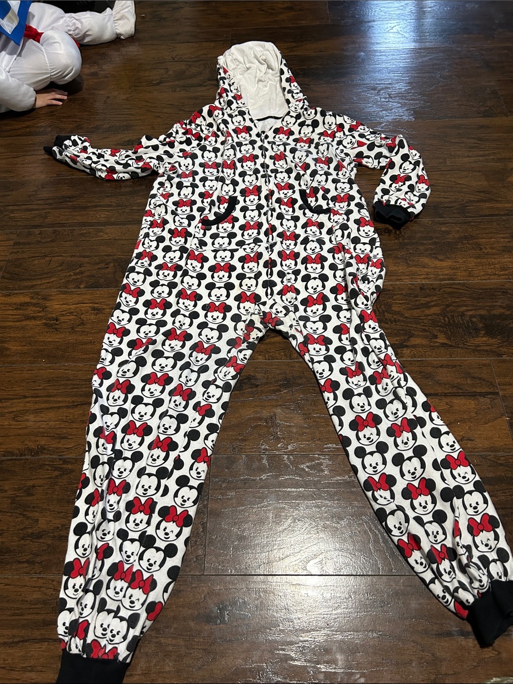 Disney White, Black & Red Minnie Mouse Hooded Footed One-Piece